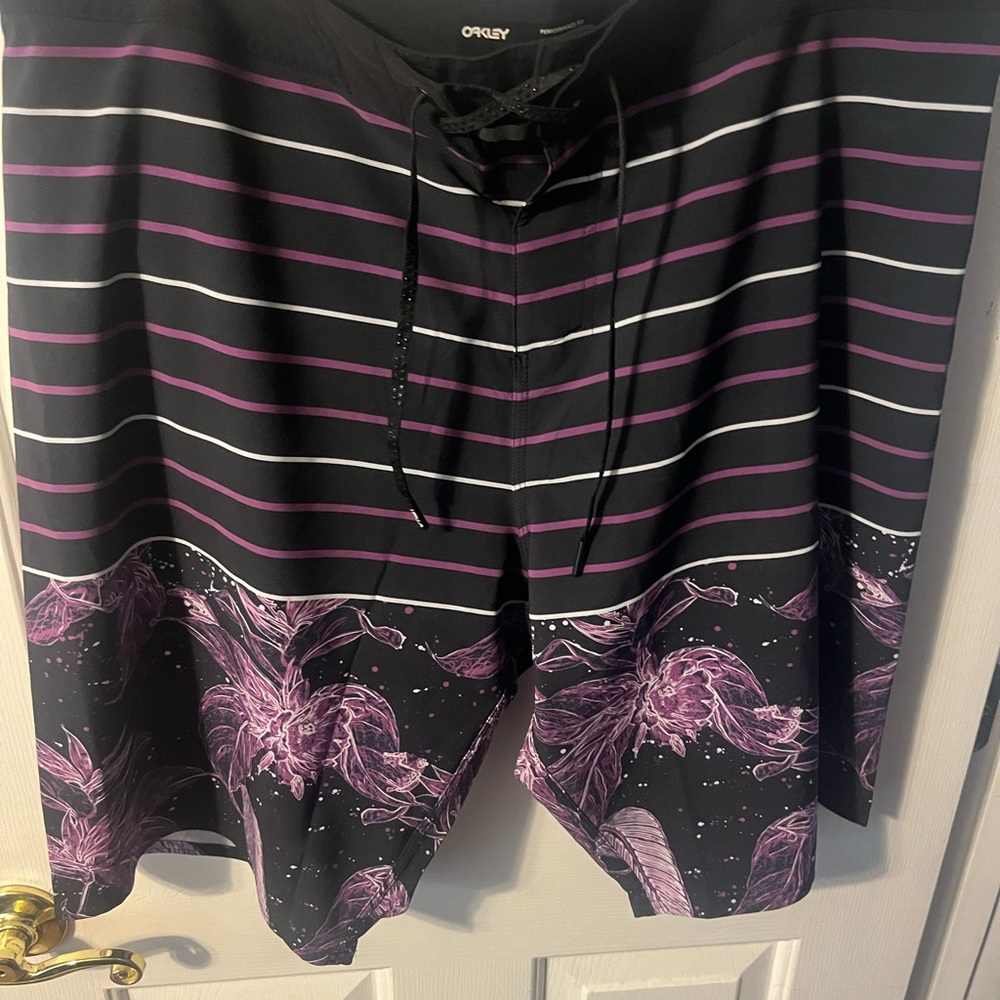 Oakley Boardshorts size 38